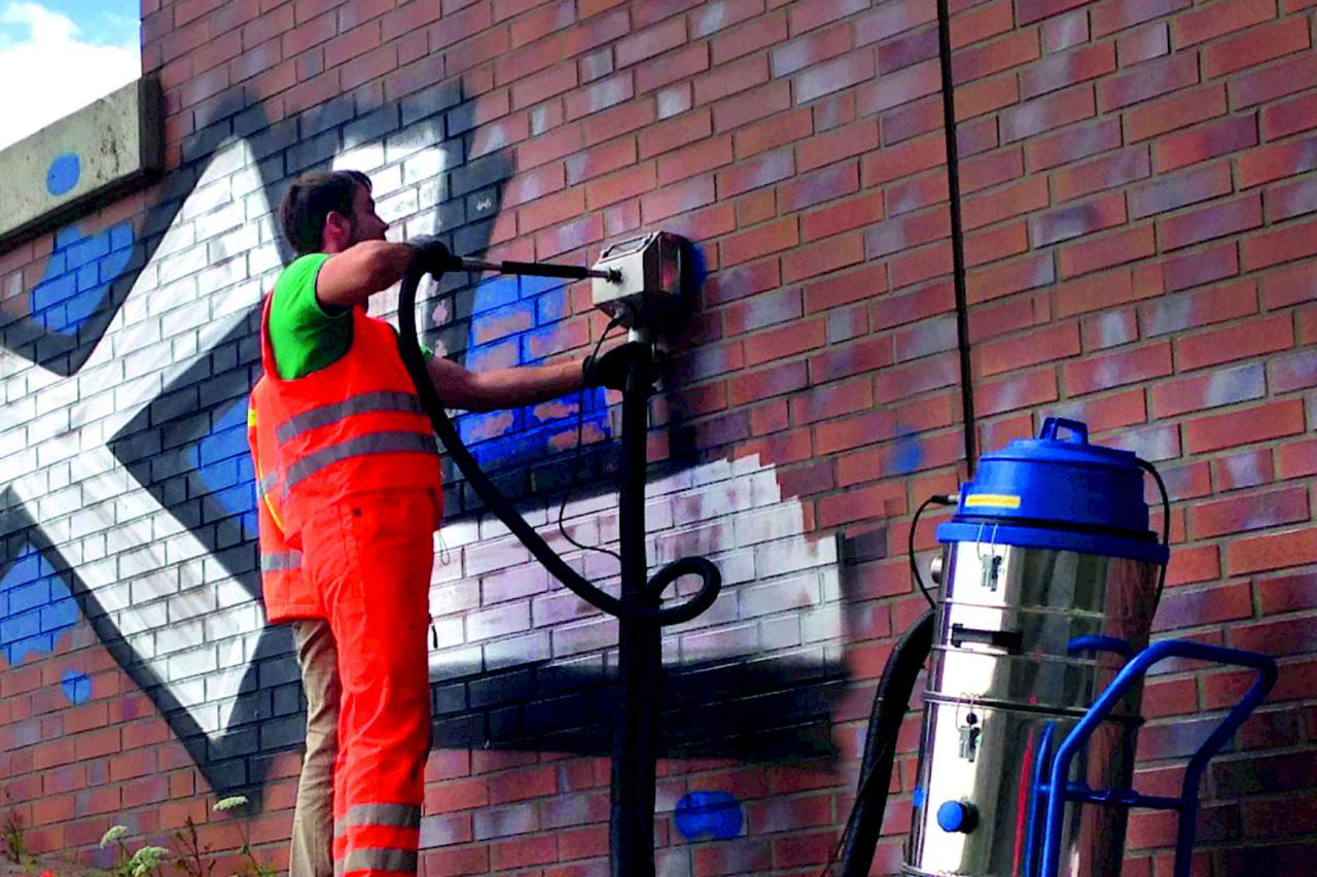 Graffiti-Entfernung in Mülheim an der Ruhr